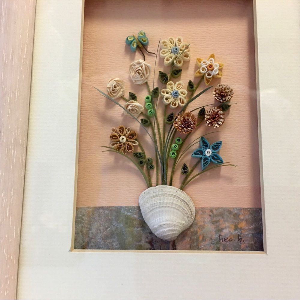 Quill Art Set Artist Signed Floral Shell Motif in Shadow Box - Picture 10 of 16